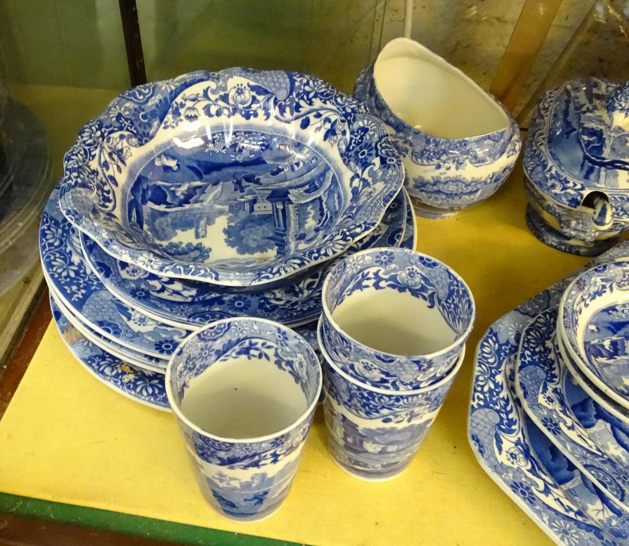 A large quantity of Copeland Spode 'Italian' blue and white transferware comprising various items - Image 9 of 19