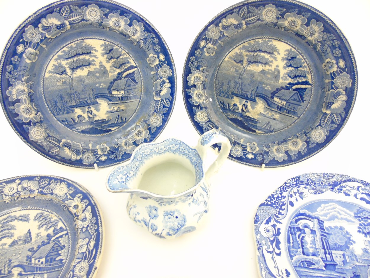 A quantity of blue and white ceramics comprising 4 Copeland Spode's Italian side plates and a 4 - Image 5 of 9