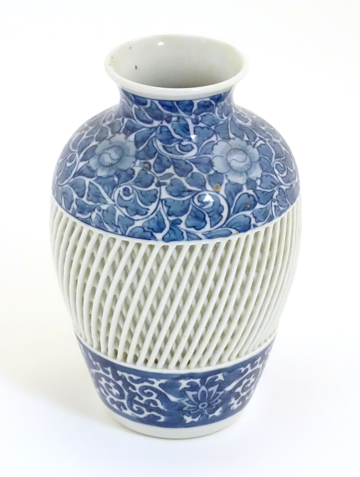 A blue and white Chinese baluster vase decorated with a floral pattern and a reticulated banded - Image 5 of 11