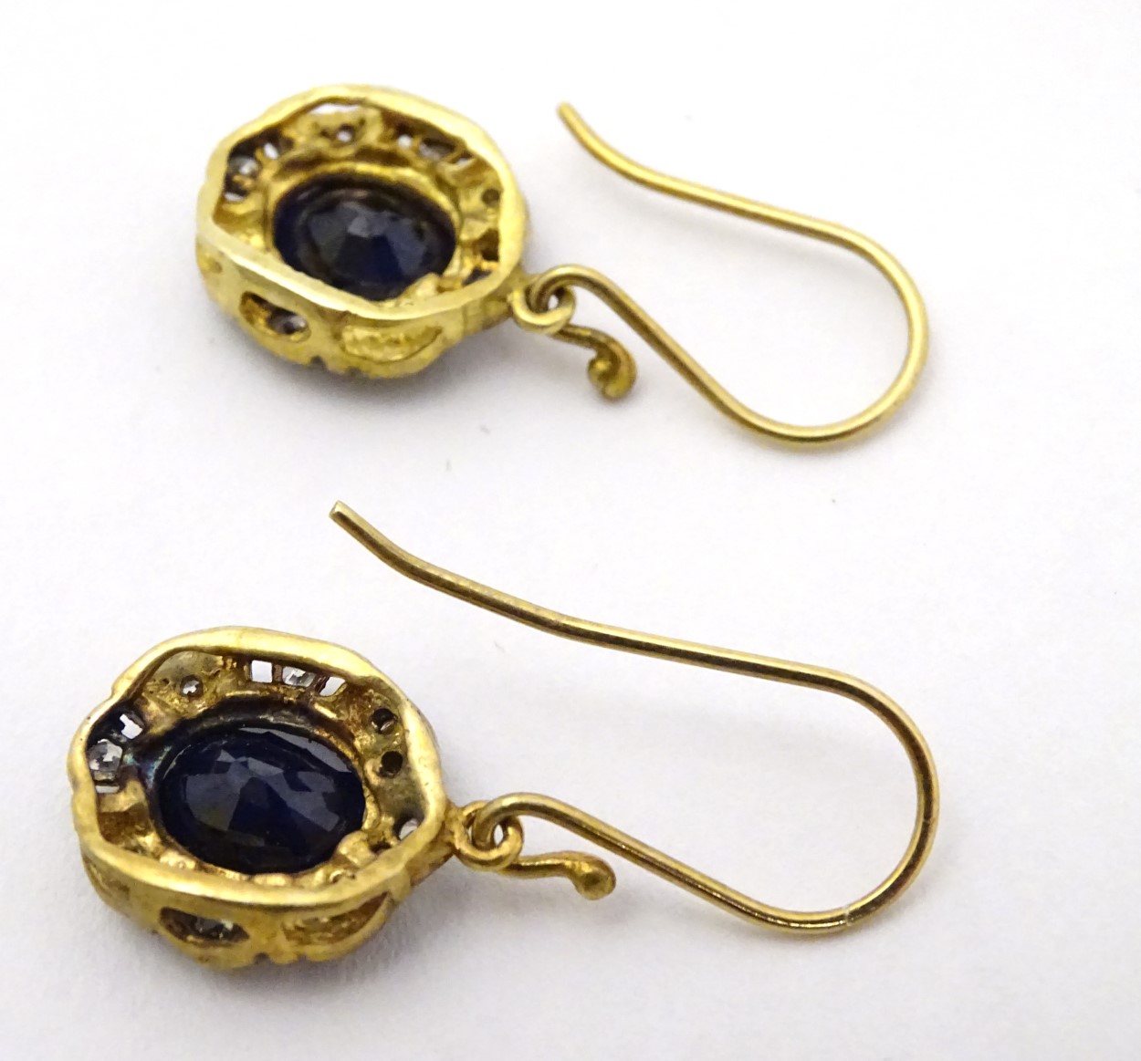 A pair of yellow metal drop earrings set with blue and white stones. - Image 3 of 4