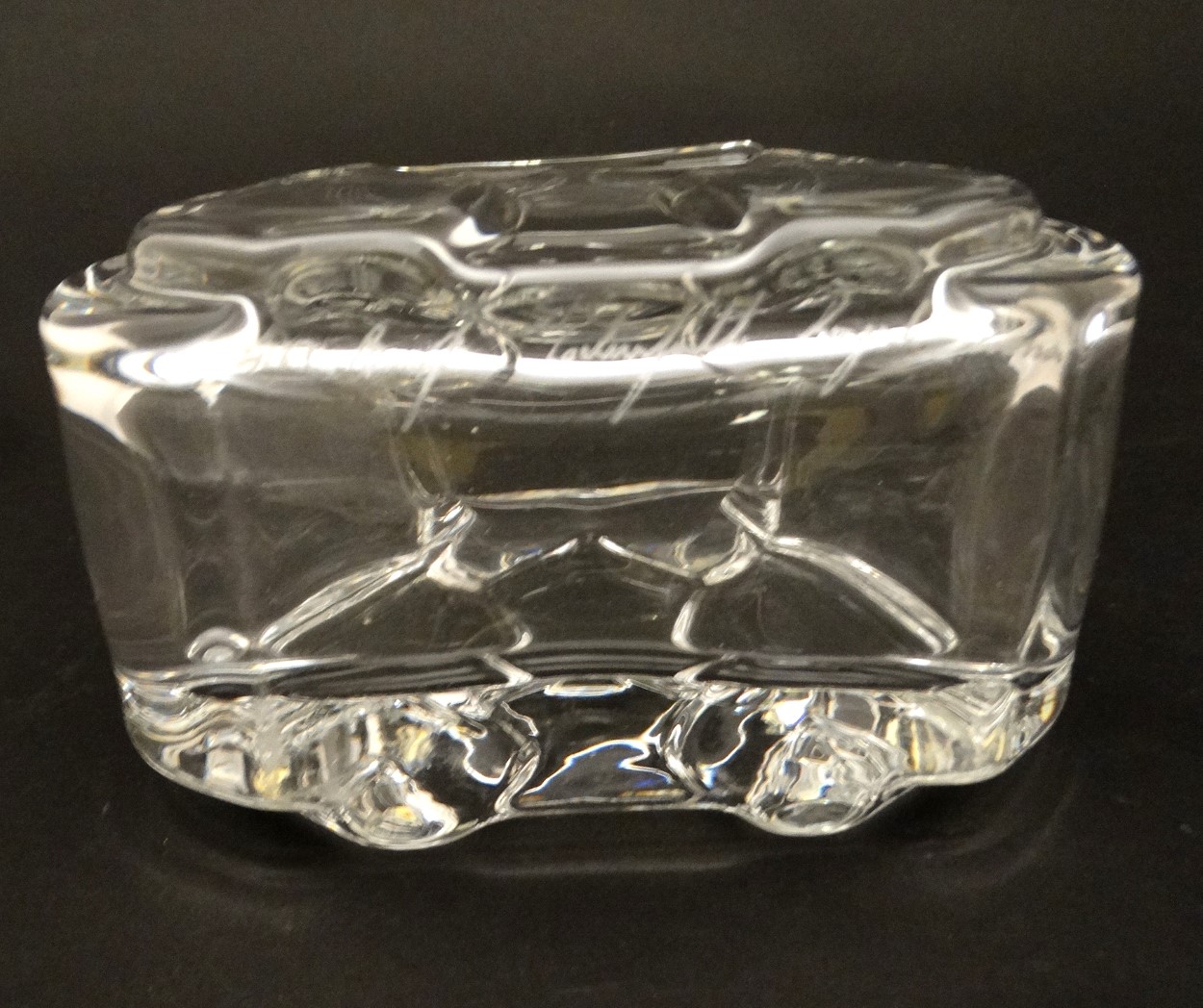 A mid 20thC Scandinavian Royal Krona glass vase, signed and numbered to base, - Image 6 of 8