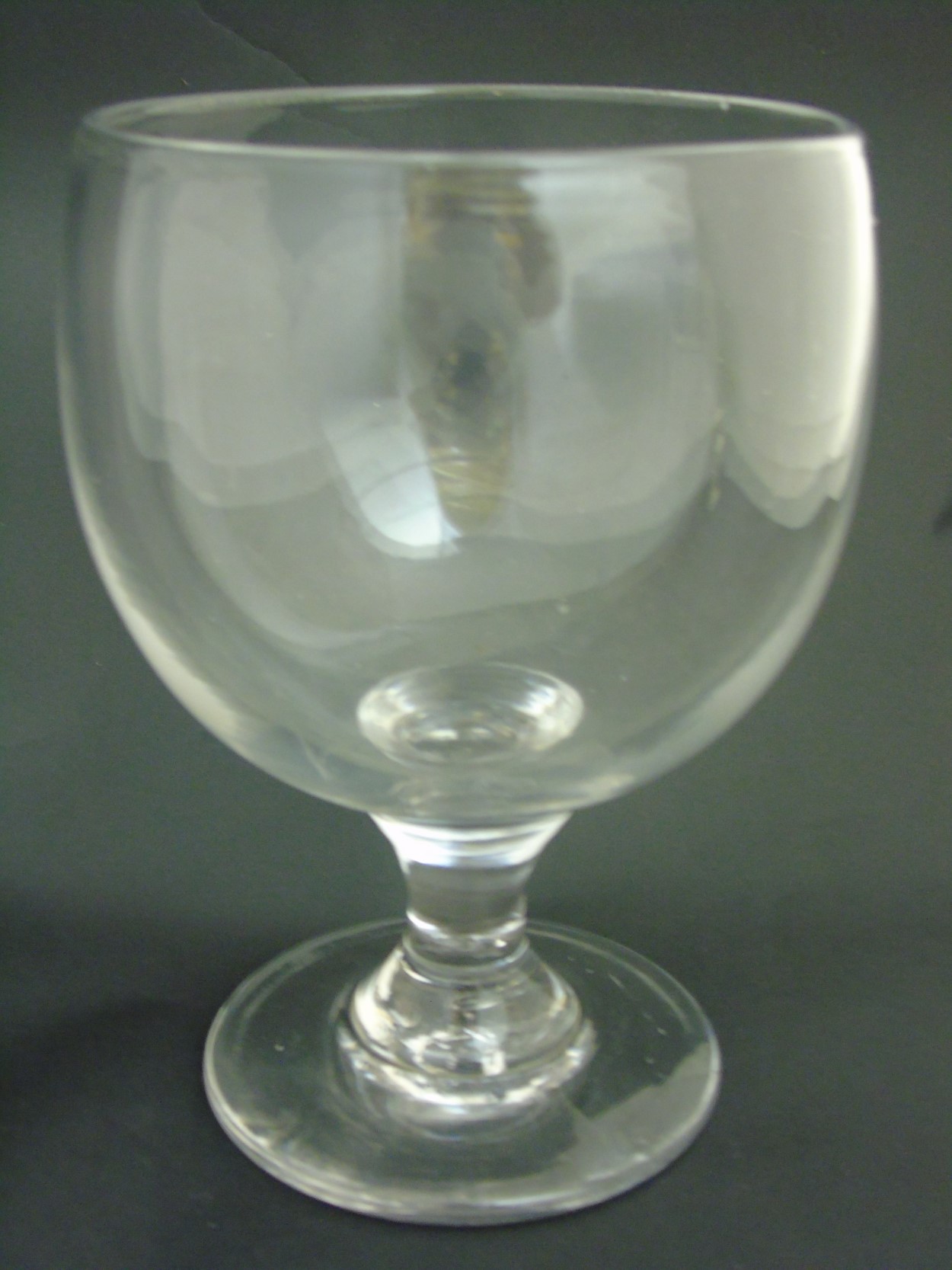 A large clear glass rummer 8 1/2" high x approx 6" diameter CONDITION: Please Note - - Image 4 of 4