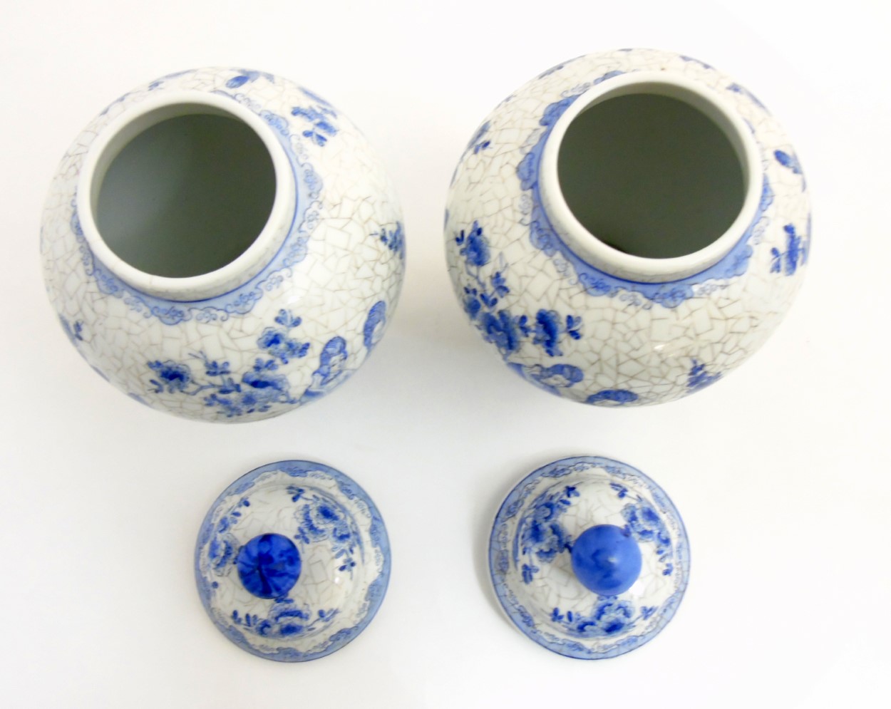 A pair of Maitland Smith blue and white Oriental lidded vases with craquelure style decoration, - Image 5 of 9