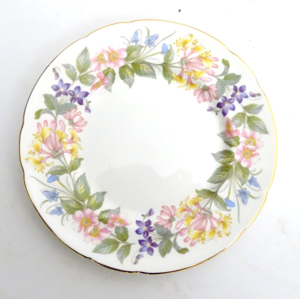 A quantity of Paragon Country Lane tea wares decorated with a white ground and a colourful floral - Image 3 of 11