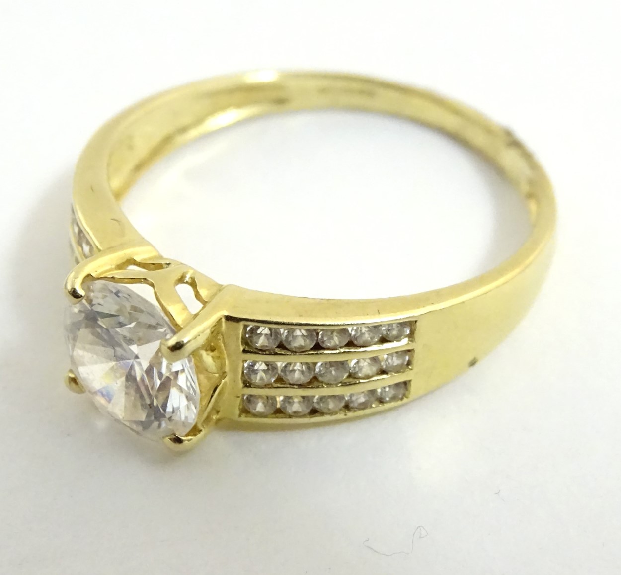 A 14ct gold ring set with white stones CONDITION: Please Note - we do not make - Image 2 of 5