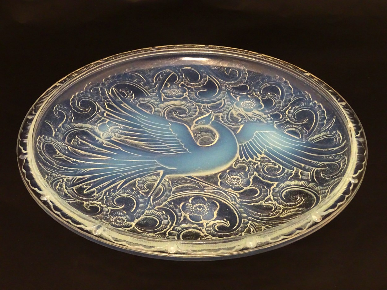 Pierre D'Avesn glass : An Art Deco Glass opalescent Charger C. - Image 5 of 5