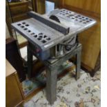 A Makita saw bench CONDITION: Please Note - we do not make reference to the