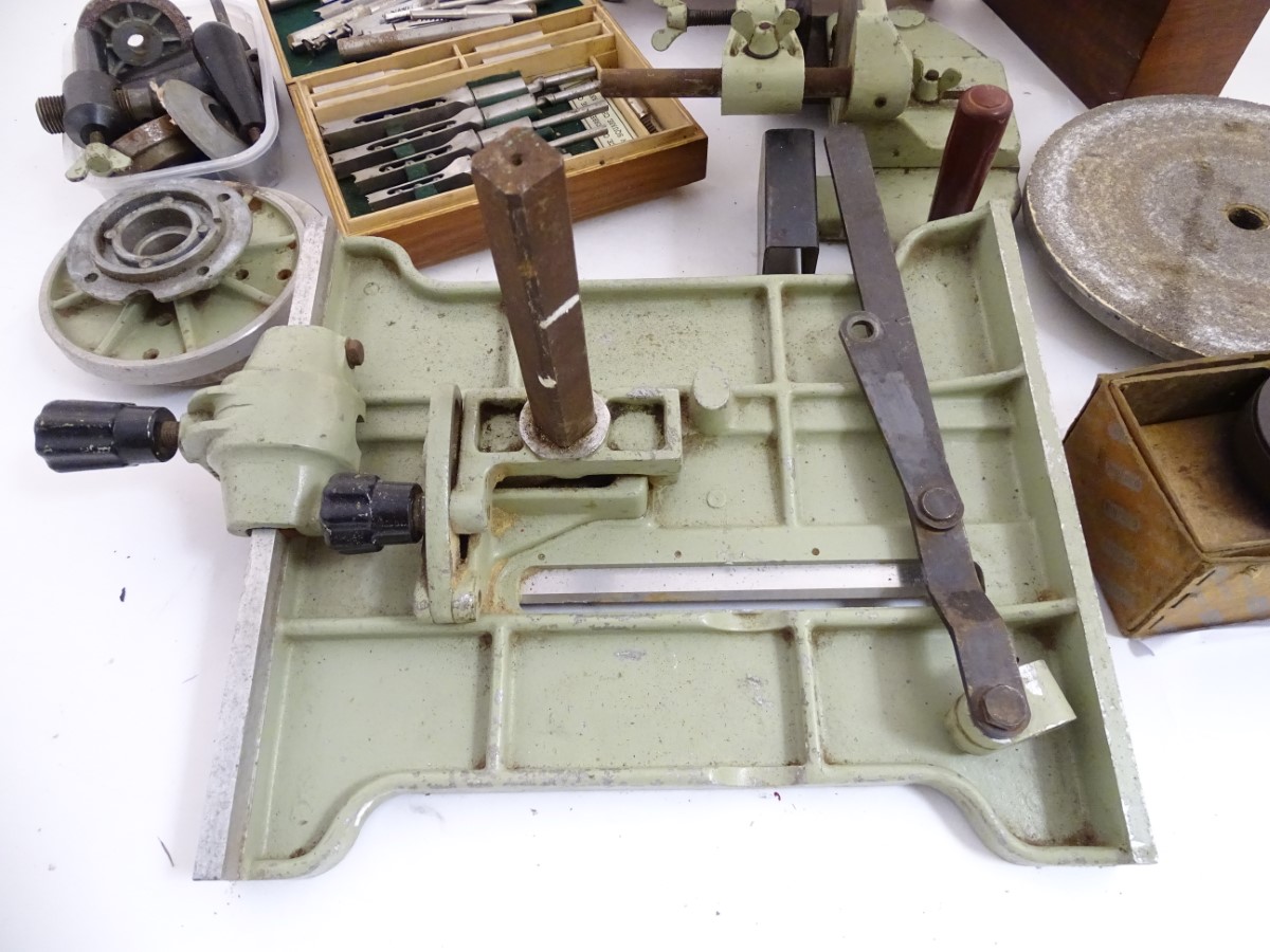 Restorer's Tools : MYFORD lathe ( No. - Image 8 of 13