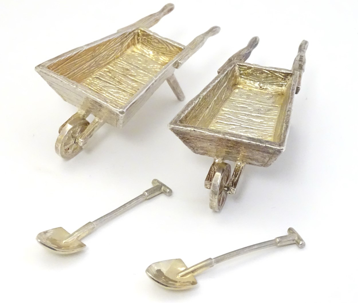 A pair of novelty silver table salts formed as garden wheelbarrows Hallmarked London 1998 maker CCP. - Image 4 of 6