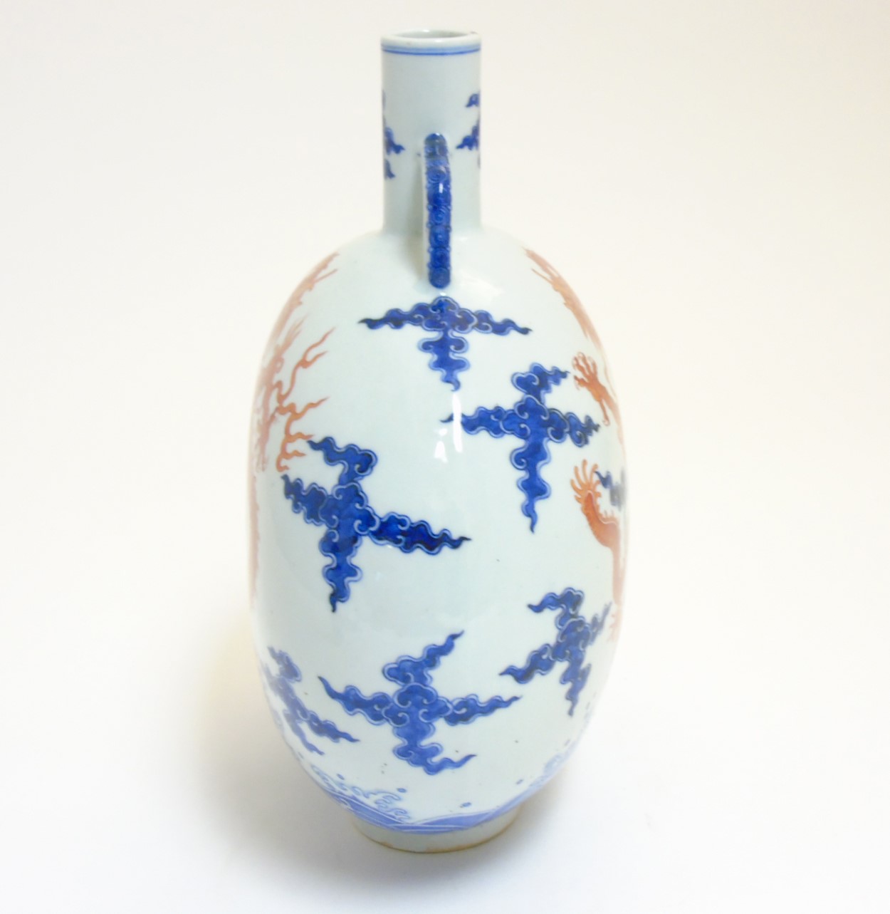 A Chinese dragon moon flask, - Image 5 of 9