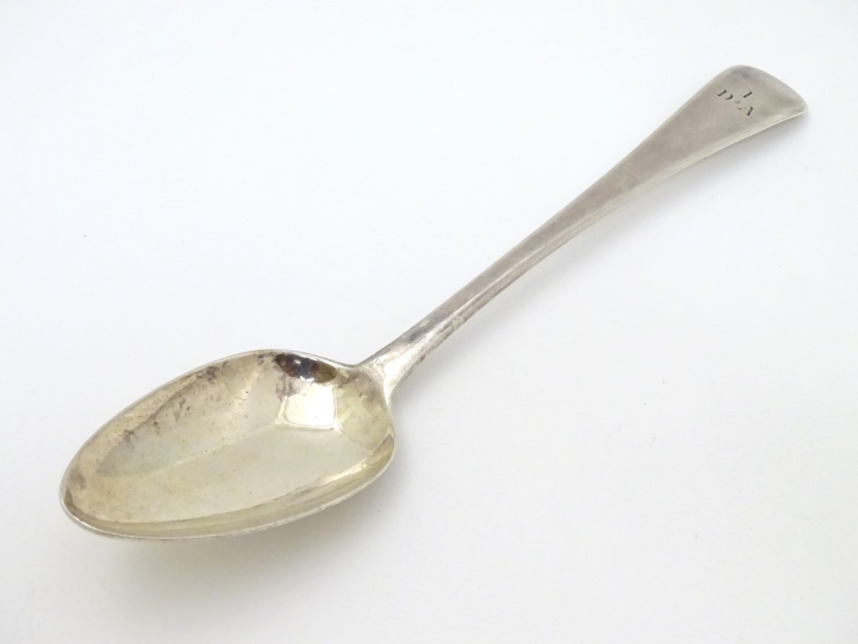 A Geo IV Old English Pattern silver tablespoon hallmarked London 1822 maker William Bateman 8 3/4"