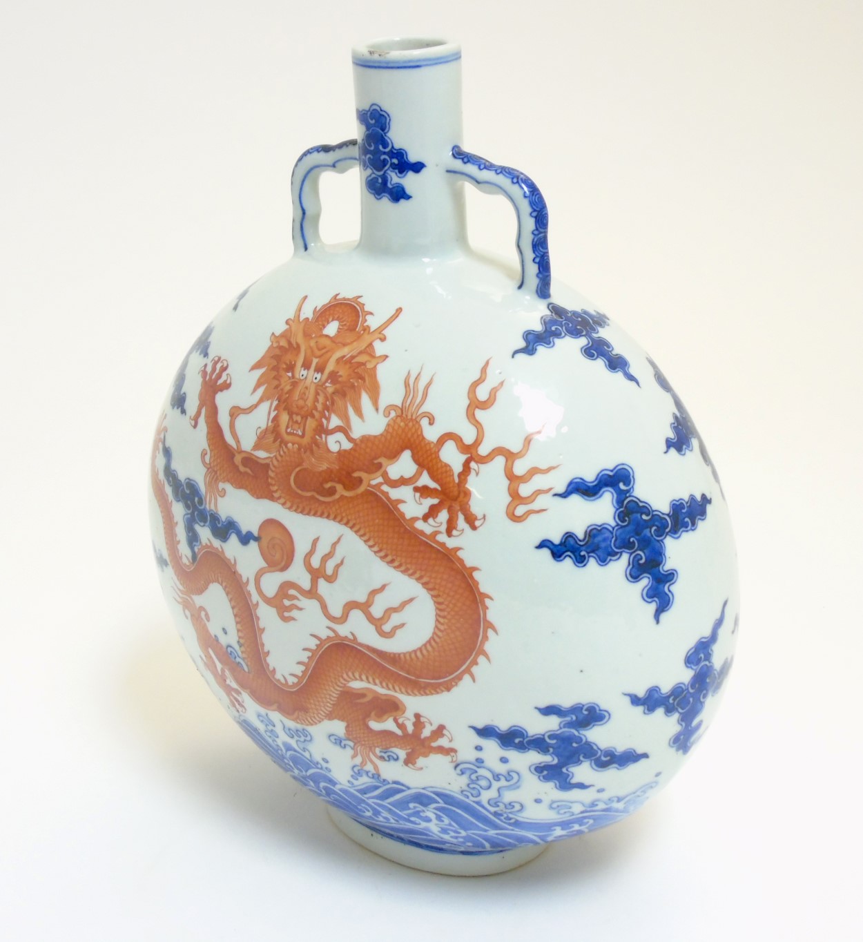 A Chinese dragon moon flask, - Image 3 of 9