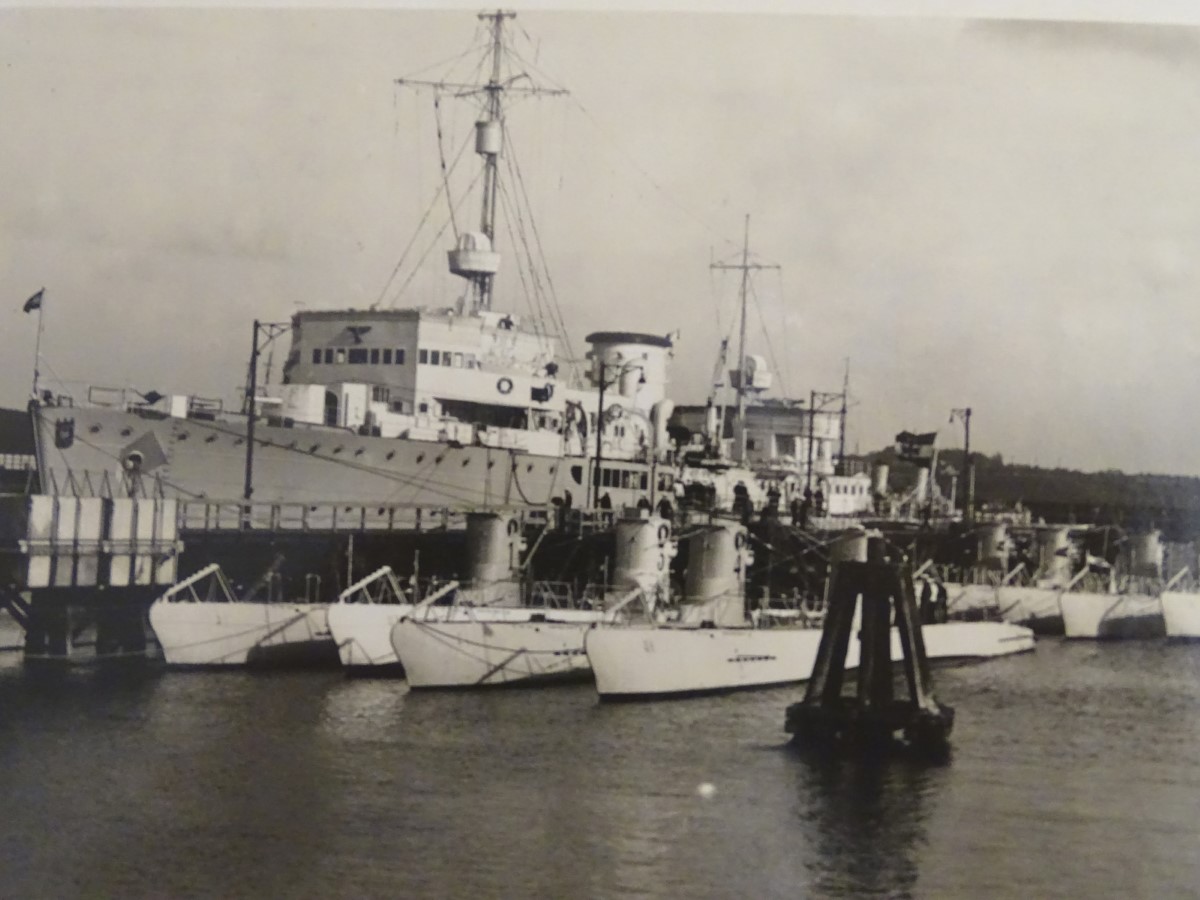 Militaria: World War 2 U-Boat Commander (Kapitänleutnant) Herbert Brüninghaus (1910-1977) - Image 14 of 18