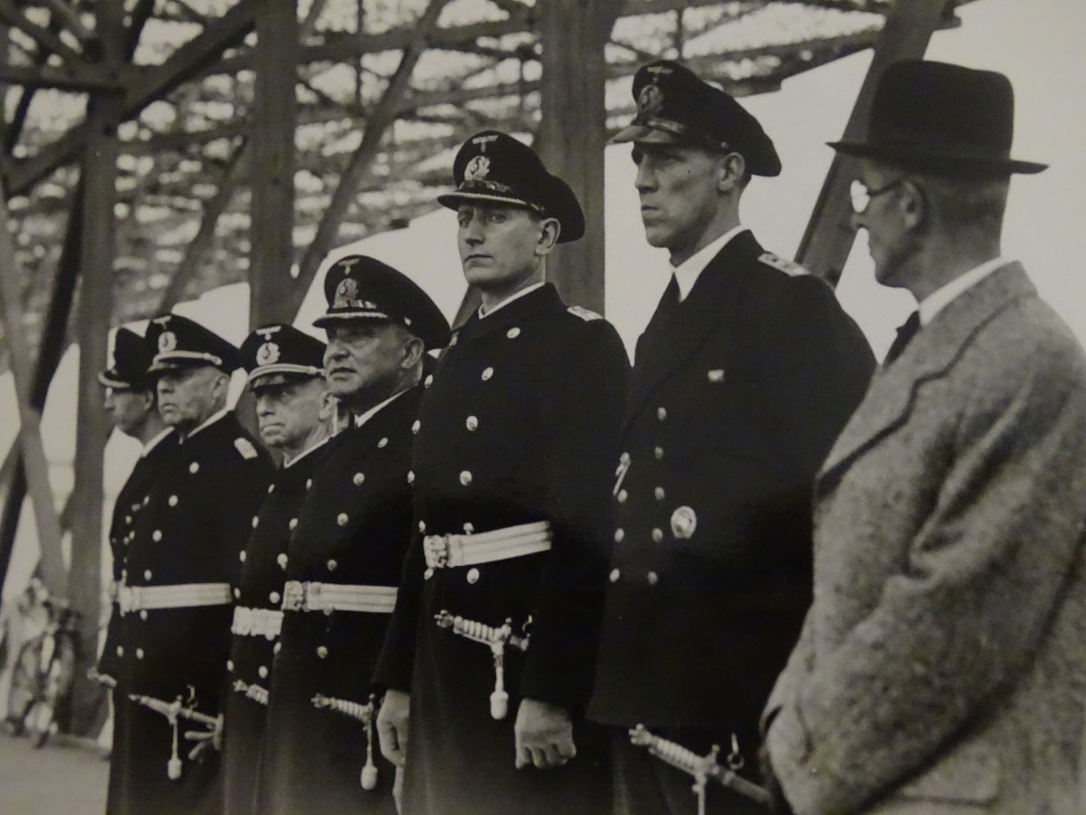 Militaria: World War 2 U-Boat Commander (Kapitänleutnant) Herbert Brüninghaus (1910-1977) - Image 16 of 18