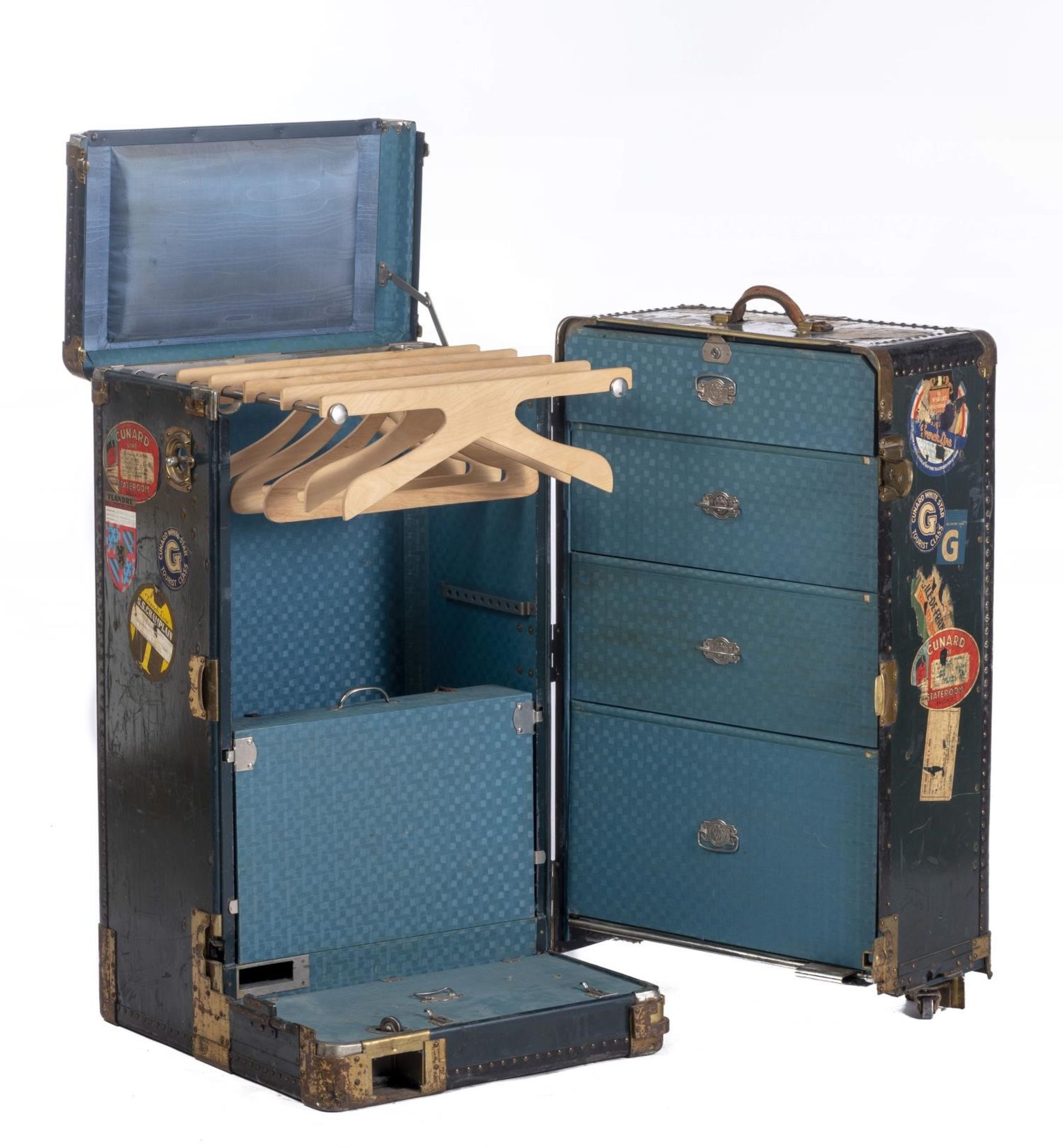 Malle cabine vintage dite "Wardrobe" avec tiroirs et arrangements intérieurs par [...] - Bild 2 aus 5