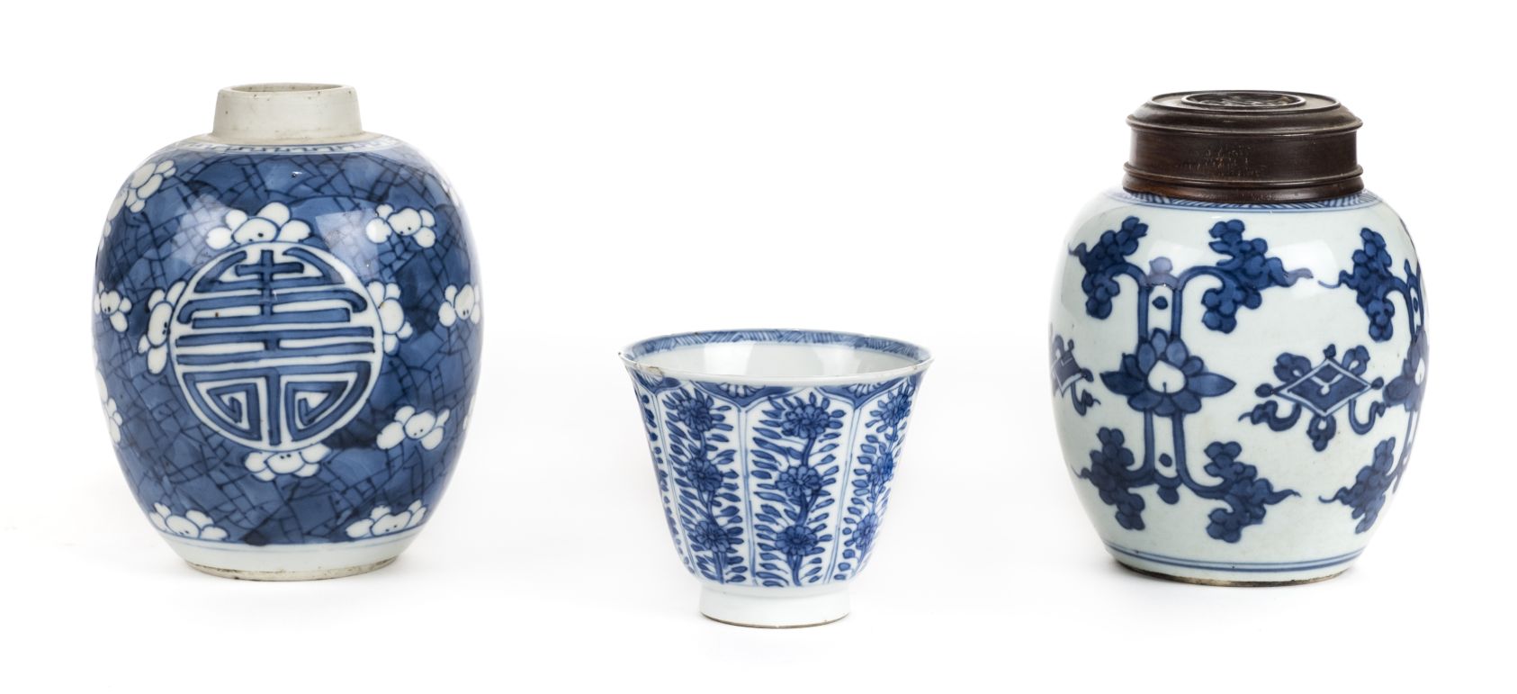 *Ginger Jar. A Chinese Kangxi blue and white porcelain ginger jar, Kangxi (1662-1722), decorated