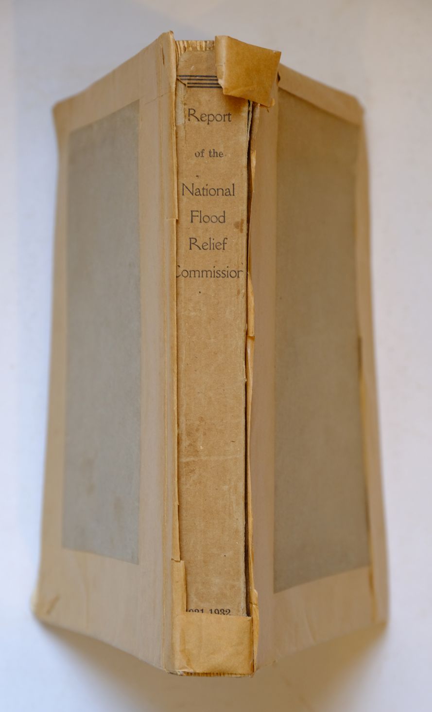 Republic of China. Report of the National Flood Relief Commission, 1931-1932, 1st edition, Shanghai, - Image 2 of 7