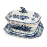 *Tureen. 19th century Chinese blue and white octagonal porcelain tureen and cover, with foliate