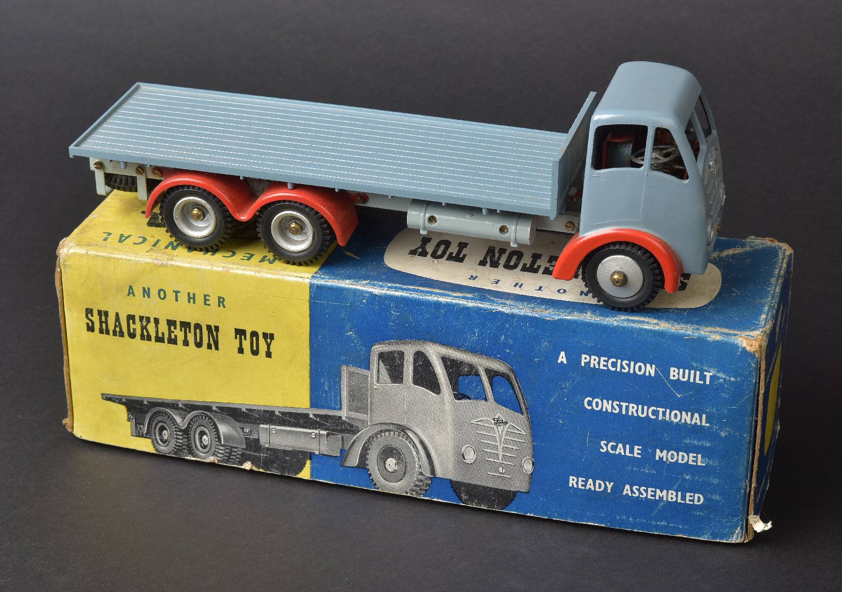 *Shackleton Model. Foden F.G mechanical scale model, grey and red, 33cm long in original card box