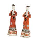 PAIR OF EXPORT PORCELAIN FIGURES