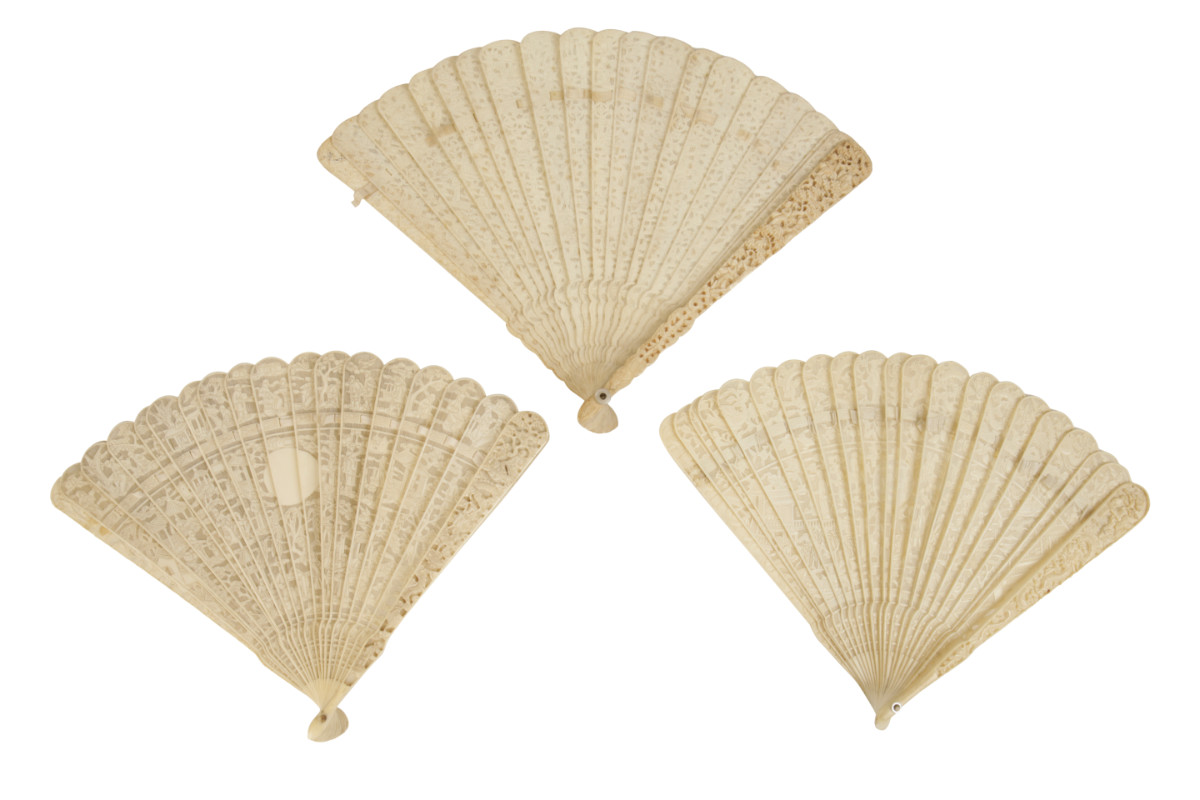 THREE IVORY BRISEE FANS, QING DYNASTY 19TH CENTURY