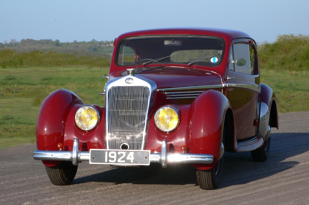 DELAGE TYPE D6 OLMPIQUE TWO DOOR SALOON 1939 - Image 2 of 12