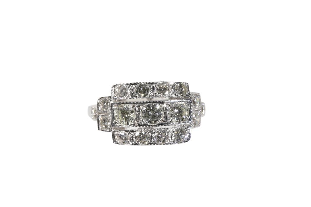 ART DECO STYLE DIAMOND RING