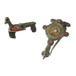 ROMAN ENAMELLED BRONZE BROOCH OF CIRCULAR FORM