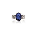 SAPPHIRE AND DIAMOND RING