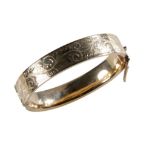 9CT YELLOW GOLD BANGLE