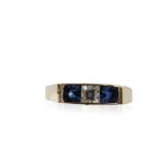 SAPPHIRE AND DIAMOND RING