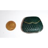 A VICTORIAN SOVEREIGN, 1898 M, contained in a miniature coin purse