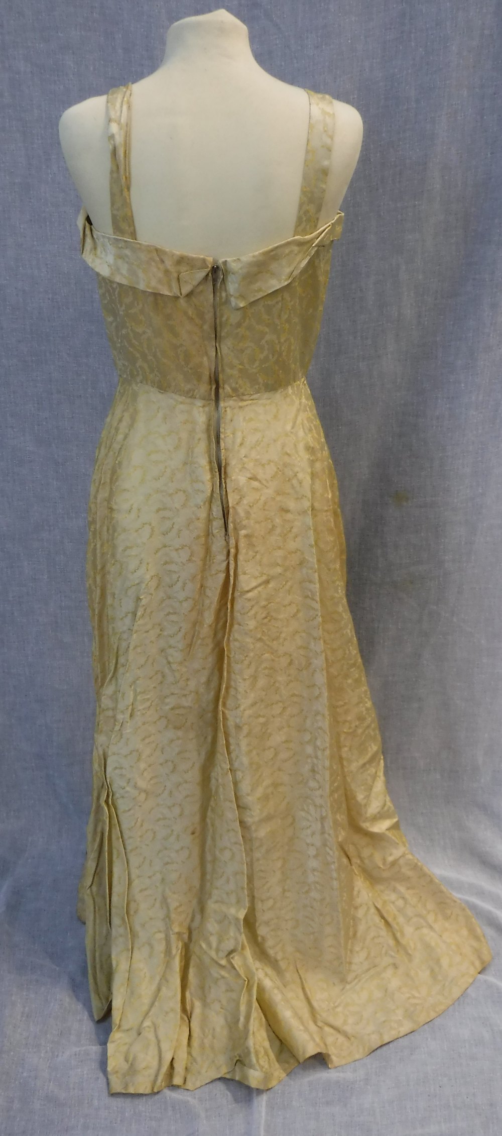 A FULL LENGTH YELLOW BROCADE EVENING DRESS, the rouched fitted bodice falling into a full skirt, - Image 3 of 3
