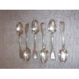 A SET OF SIX SILVER TEASPOONS (c.117gms)