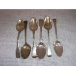 A COLLECTION OF SILVER DESSERT SPOONS (c.224gms)