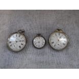 KENDAL & DENT: A GENTLEMAN'S SILVER OPEN FACE POCKET WATCH, the white dial with Roman numerals and