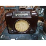 A VINTAGE BUSH RADIO, TYPE DAC.90.A. in brown Bakelite case