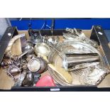 A QUANTITY OF SILVER PLATED CUTLERY, silver plate and sundries