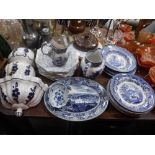 A COLLECTION OF BLUE AND WHITE CERAMICS