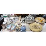 A QUANTITY OF COLLECTOR'S PLATES and decorative ceramics