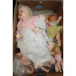 A COLLECTION OF VINTAGE DOLLS