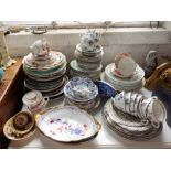 A COLLECTION OF INDIAN TREE TEAWARE, Victorian plates and similar ceramics