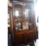 A 19TH CENTURY MAHOGANY LIBRARY BOOKCASE, 123cm wide