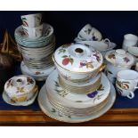 A ROYAL WORCESTER EVESHAM PART DINNER SERVICE