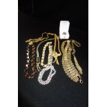 A COLLECTION OF VINTAGE COSTUME JEWELLERY, c. 1950s, to include a paste necklace