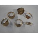 A COLLECTION OF RINGS, to include a 9ct yellow gold signet ring (def)