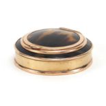 9ct gold and tortoiseshell patch box, with mirrored hinged lid, 5cm in diameter, approximate