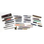 Mostly vintage fountain pens and propelling pencils including Sheaffer, Conwy Stewart, Eversharp,