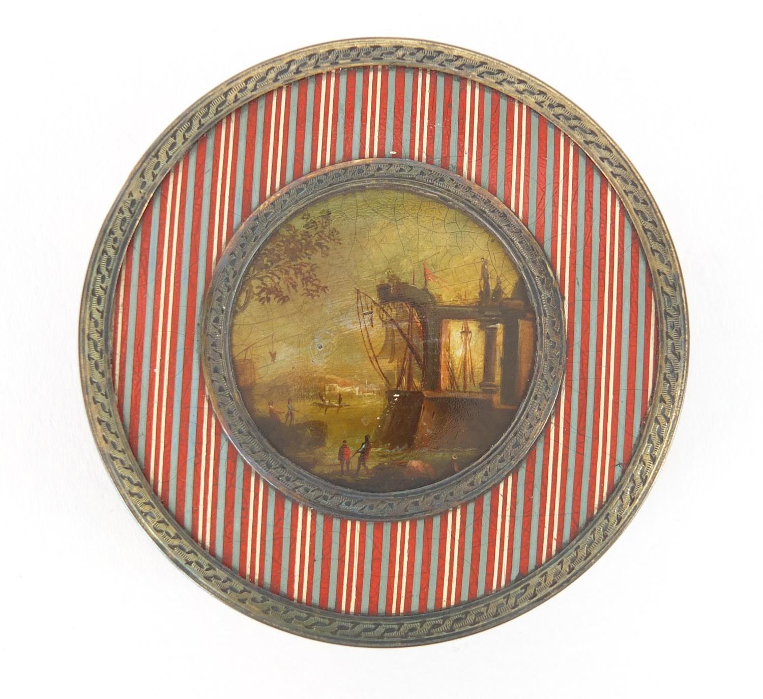 18th century French circular Vernis Martin snuff box with unmarked gold mounts and red tortoiseshell - Image 2 of 7