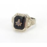 14ct white gold black onyx Masonic ring, size T, approximate weight 8.6g : For further Condition